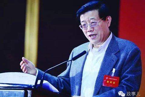 在“中国发展高层论坛2016”年会上以及此前接受媒体采访时，李伟都曾谈及金融安全问题。